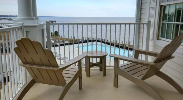 Люкс Waterside Resort