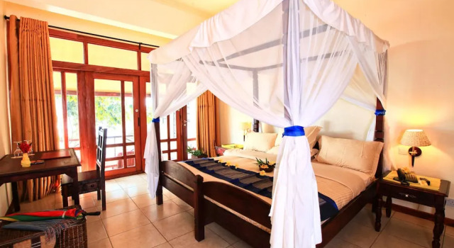 Kigoma Hilltop Hotel, Mbali Mbali Lodges and Camps, Book Hotel Hoteller i Kigoma med pool, Swimmingpool