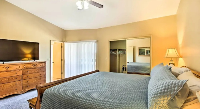 Ideal Getaway w/ Patio & Pool Access - Near Hiking, Забронировать Отель Тусон штат Аризона