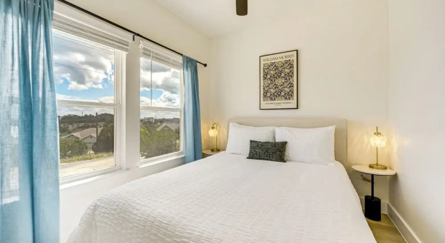 7 Mi to Dtwn Dripping Springs: Home w/ Views!, Забронировать Отель Отели Дрипинг-Спрингса 3 звезды, 3*