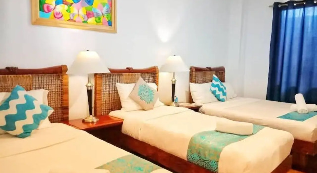 Трёхместный номер Deluxe Discover Boracay Hotel