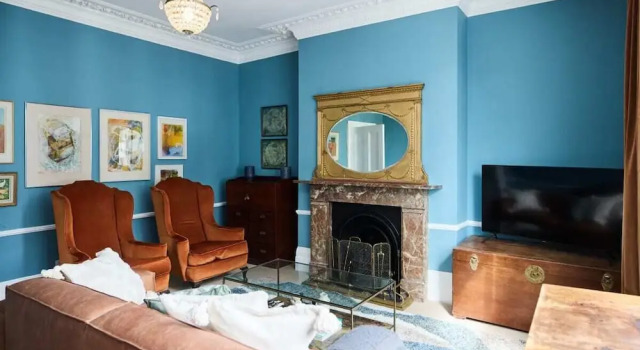 The Fulham Town House - Spacious 4BDR House with Garden, Забронировать Дом для отпуска Коттеджи Лондона, рядом с Городской музей полиции, Коттедж