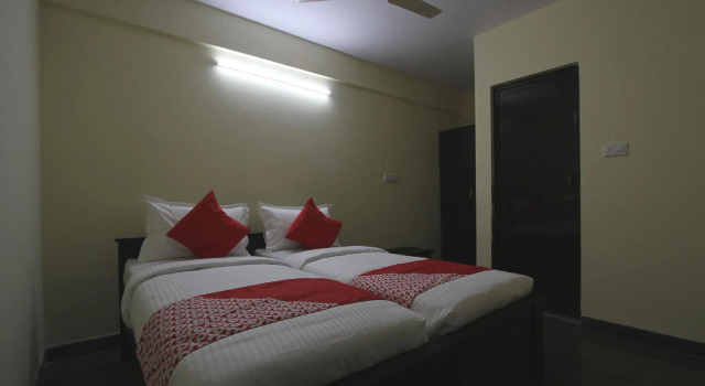 OYO 22471 Middle East Residency, Забронировать Отель Отели штата Карнатаки 3 звезды, 3*