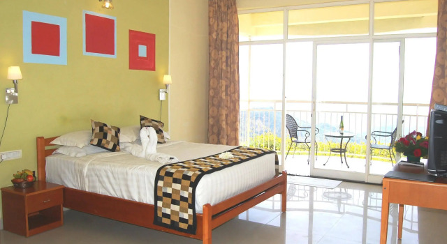 Deshadan Mountain Resort -The highest resort in Munnar, Buchen Sie Resort Munnar Kerala