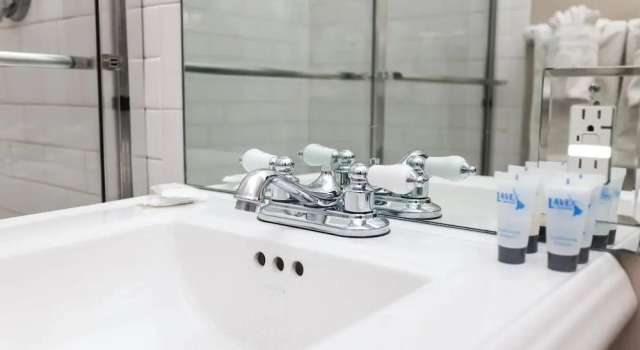 Студия Deluxe Maverick Suites at 400 Columbus Ave