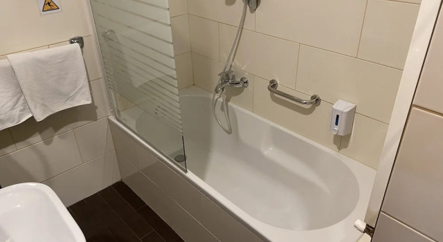 Семейные апартаменты с 2 комнатами с балконом и с видом на сад Gold Apartments