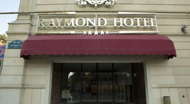 Raymond Hotel, Rezerwuj Hotel Hotele w Nasimi z basenem, Basen