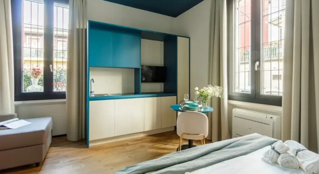 Bright Ground-floor Studio in Milan, Забронировать Апартаменты/квартира Милан Ломбардия, рядом с Аффори Чентро