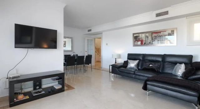 4 Bedroom Apartment in Noray, San Pedro Beach