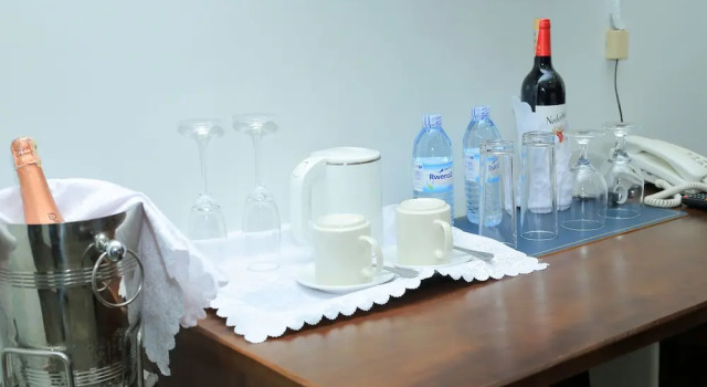Camera Deluxe Jinna Suites Hotel