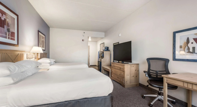 Четырёхместный номер Standard Red Lion Inn & Suites Goodyear Newly Renovated