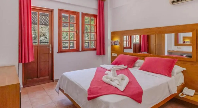 Двухместный номер Standard Club Pink Palace Hotel