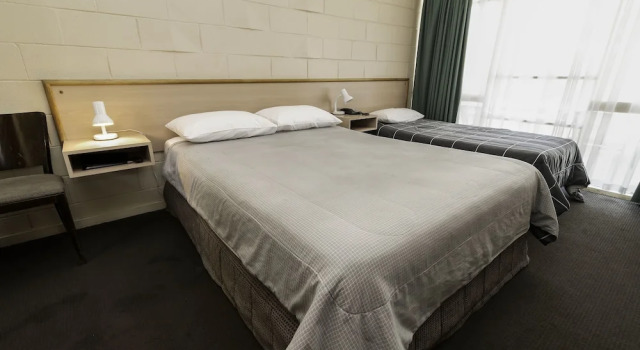 Трёхместный номер Standard с балконом The Prince Mark Motel