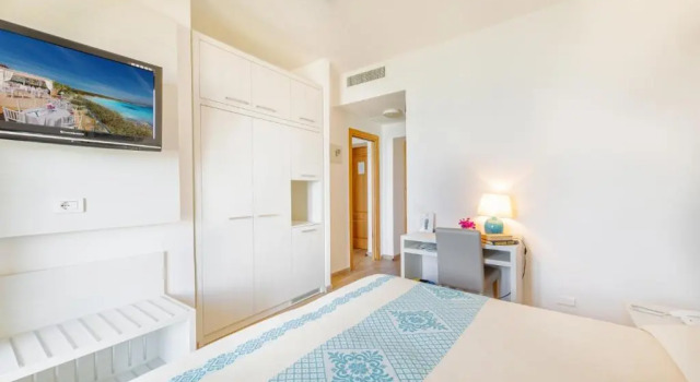 Номер семейный с видом на море Hotel Dei Pini
