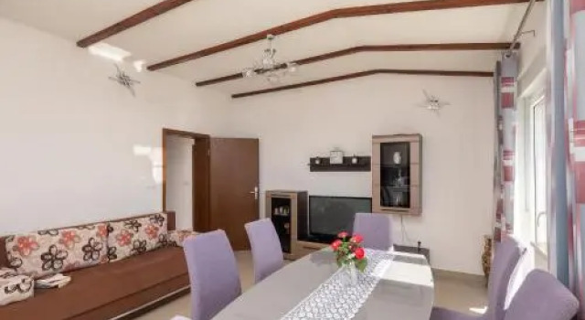 Villa Azra, Varaa Huoneisto Hotellit Split-Dalmatia pysäköinnillä, Pysäköinti