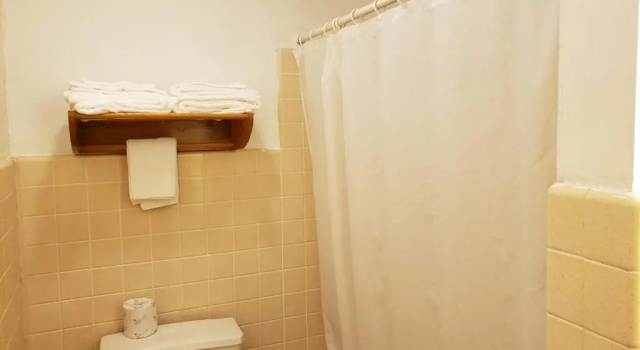 Четырёхместный номер Standard Spinning Wheel Motel