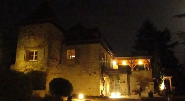 La Lezardiere, Rezerwuj Hotel Gourdon Lot