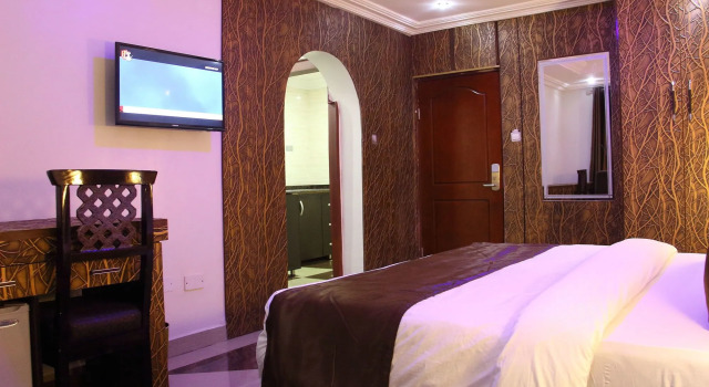 E-Suite Hotel