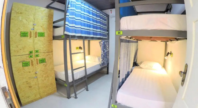 Кровать в общем номере (женский номер) Local Hostel Figueiredo