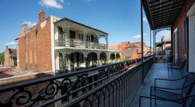 Двухместный номер Standard с балконом Bourbon Orleans Hotel