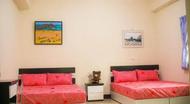 Четырёхместный номер Standard с балконом Jun Le Bed and Breakfast