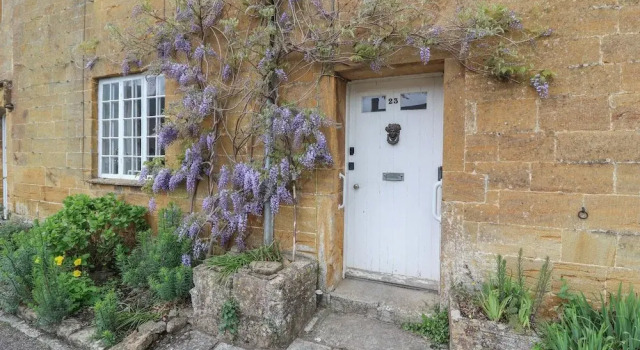 Two Towers Cottage