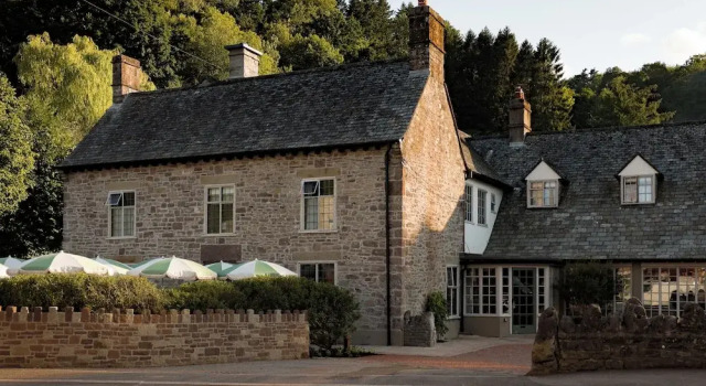 The Royal George, Varaa Hotelli Gwent Brecon Beacons
