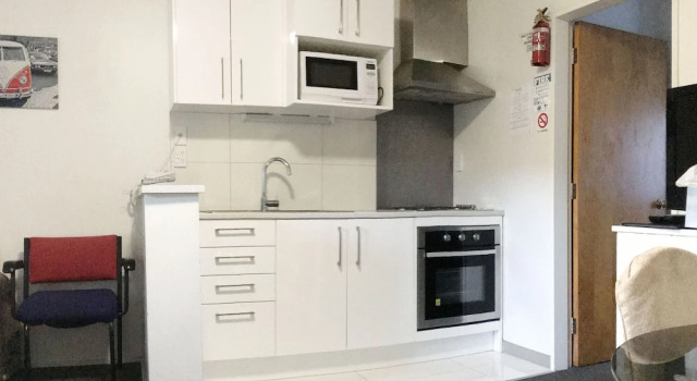 Апартаменты Adelaide Motel