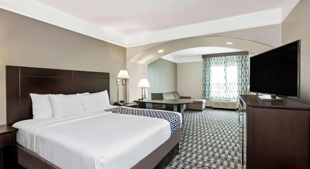 Двухместный номер Executive La Quinta by Wyndham Deer Park