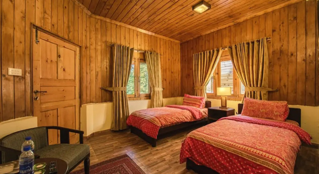 Pine Park Glade Resort Shogran, Забронировать Курортный отель Курортные отели провинции Хайбер-Пахтунхва, Курортный отель
