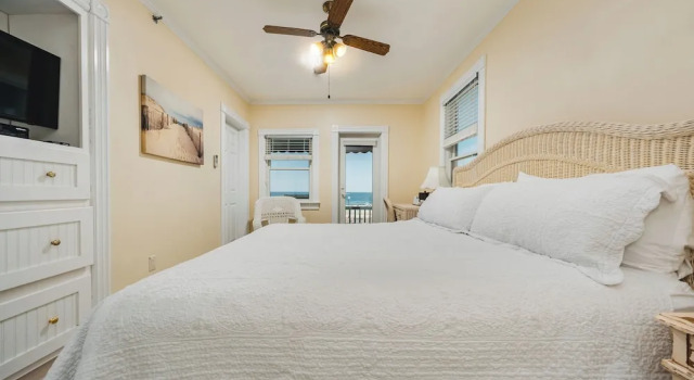 Shawmont Hotel, Book Hotel Ocean Grove 