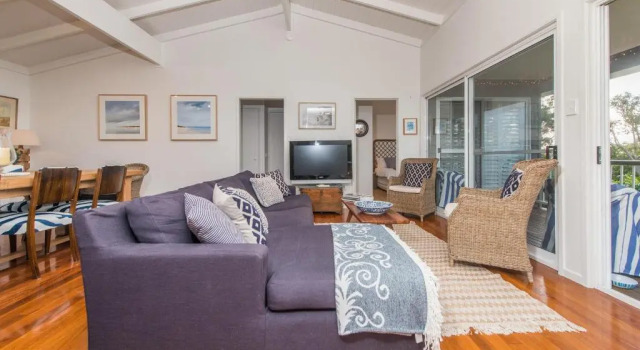 12 Merinda Crescent