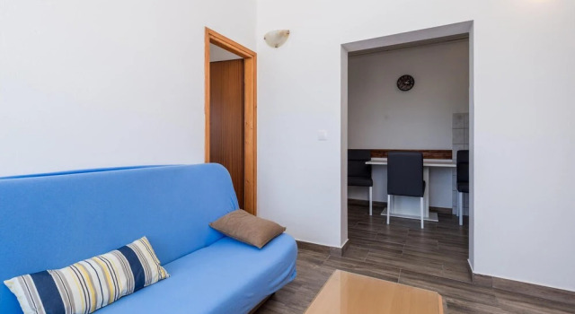 Awesome Home in Rab With Wifi and 1 Bedrooms, Prenota Hotel Arbe 