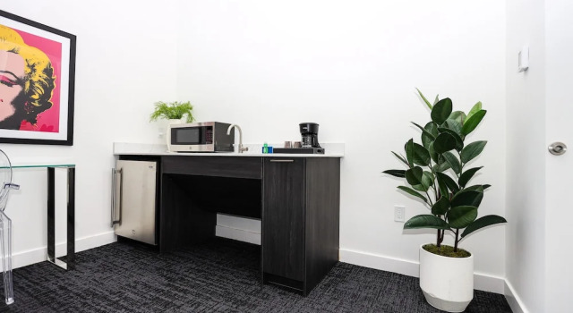 Студия Deluxe Maverick Suites at 28 Fenway