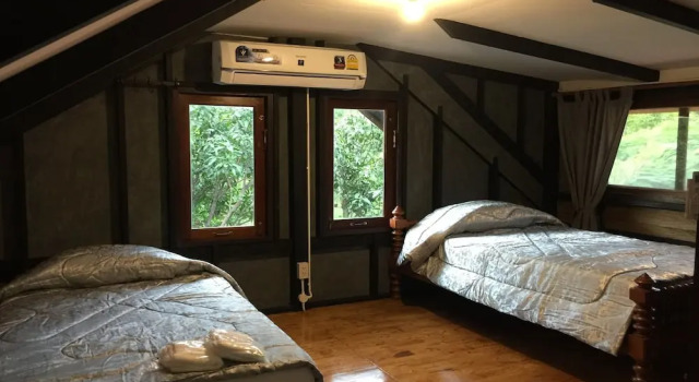 Baan Lanwa Homestay, Забронировать Отель Сирача провинция Чонбури