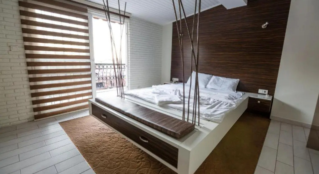 Deluxe Suite Mio Suites 2