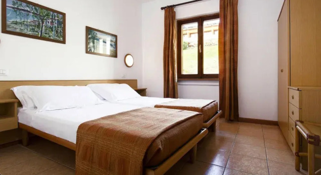 Apartments Poiano in Garda, Prenota Appartamento Hotel a Veneto con parcheggio, Parcheggio