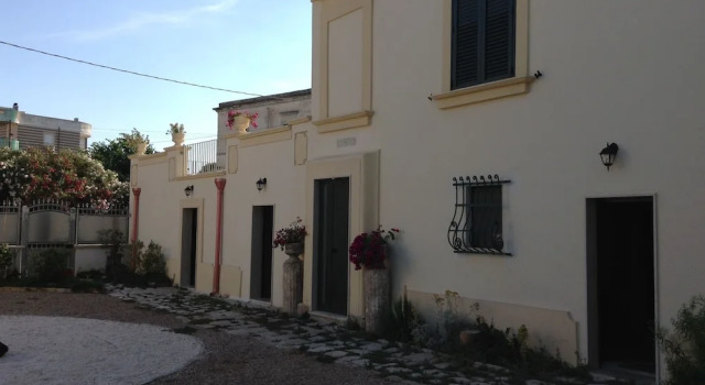 Corte Lo Jucco, Prenota Hotel Taranto Salento