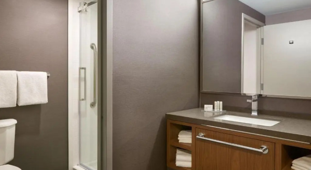 Люкс Executive c 1 комнатой Courtyard by Marriott Toronto Mississauga/Meadowvale