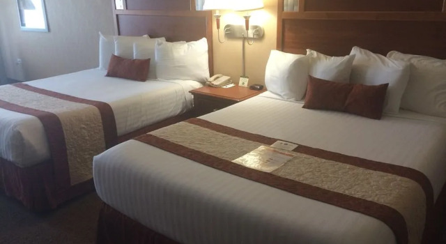 Midnight Rose & McGills Hotel & Casino, Book Hotel Cripple Creek Colorado