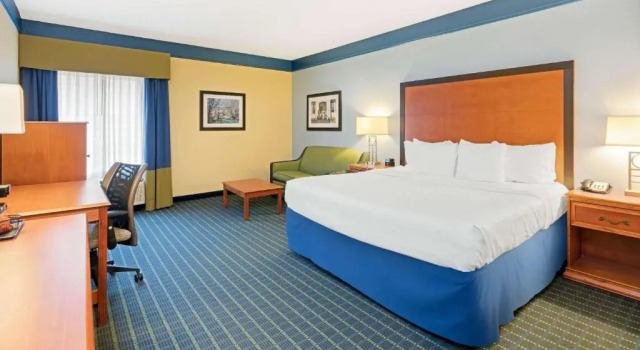 Двухместный номер Deluxe La Quinta by Wyndham Shawnee