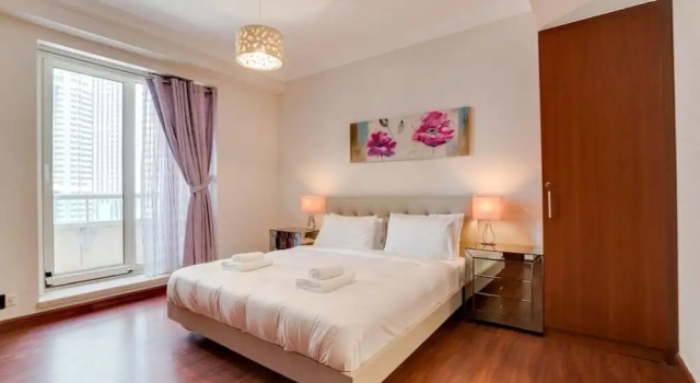 Uniquely Designed Apartment Dubai Marina Views, Забронировать Апартаменты/квартира Дубай-Марина , рядом с Остановка трамвая Marina Towers