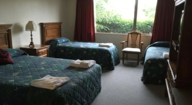 The Lodge, Забронировать Отель Отели Метвен 4 звезды, 4*