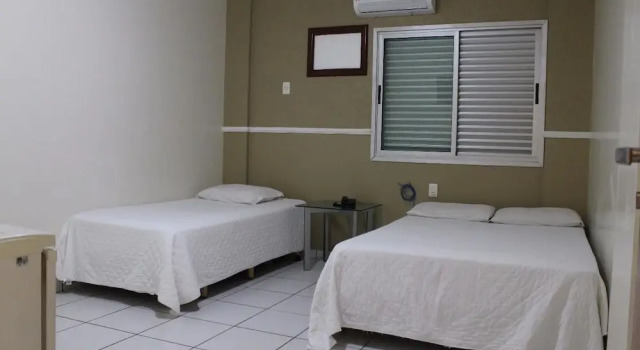 Трёхместный номер Standard Canadá Hotel
