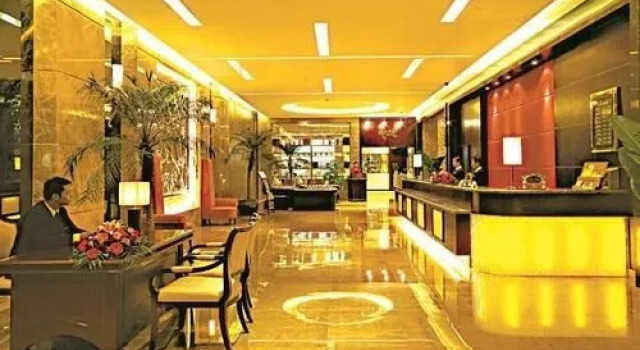 Yinxuan Hotel - Shenzhen, Rezerwuj Hotel Hotele w Shenzhen z parkingiem, Parking