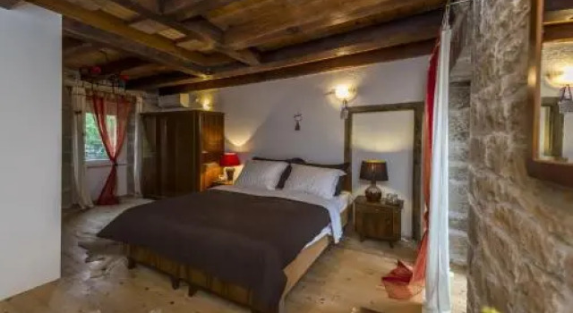 Villa Katarina&Luka with Beautiful Garden and Pool