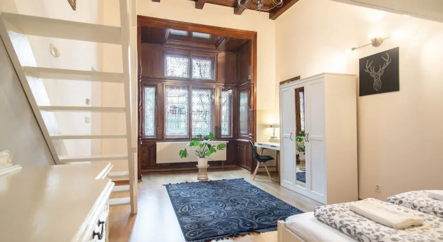 Lovely Apartment on Mala Strana just 10 mins walk to scenic places