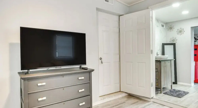 Apt 1 Mi to Riverfront in Titusville w/ Patio, Buchen Sie Ferienwohnung Titusville Space Coast
