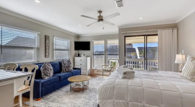 Sandpiper Cove 8208 Studio Bedroom Condo by RedAwning, Book Lejlighed Destin Emerald Coast