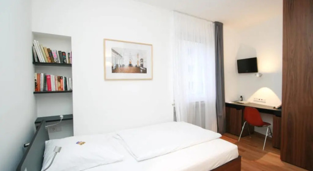 Номер Comfort Chelsea Hotel